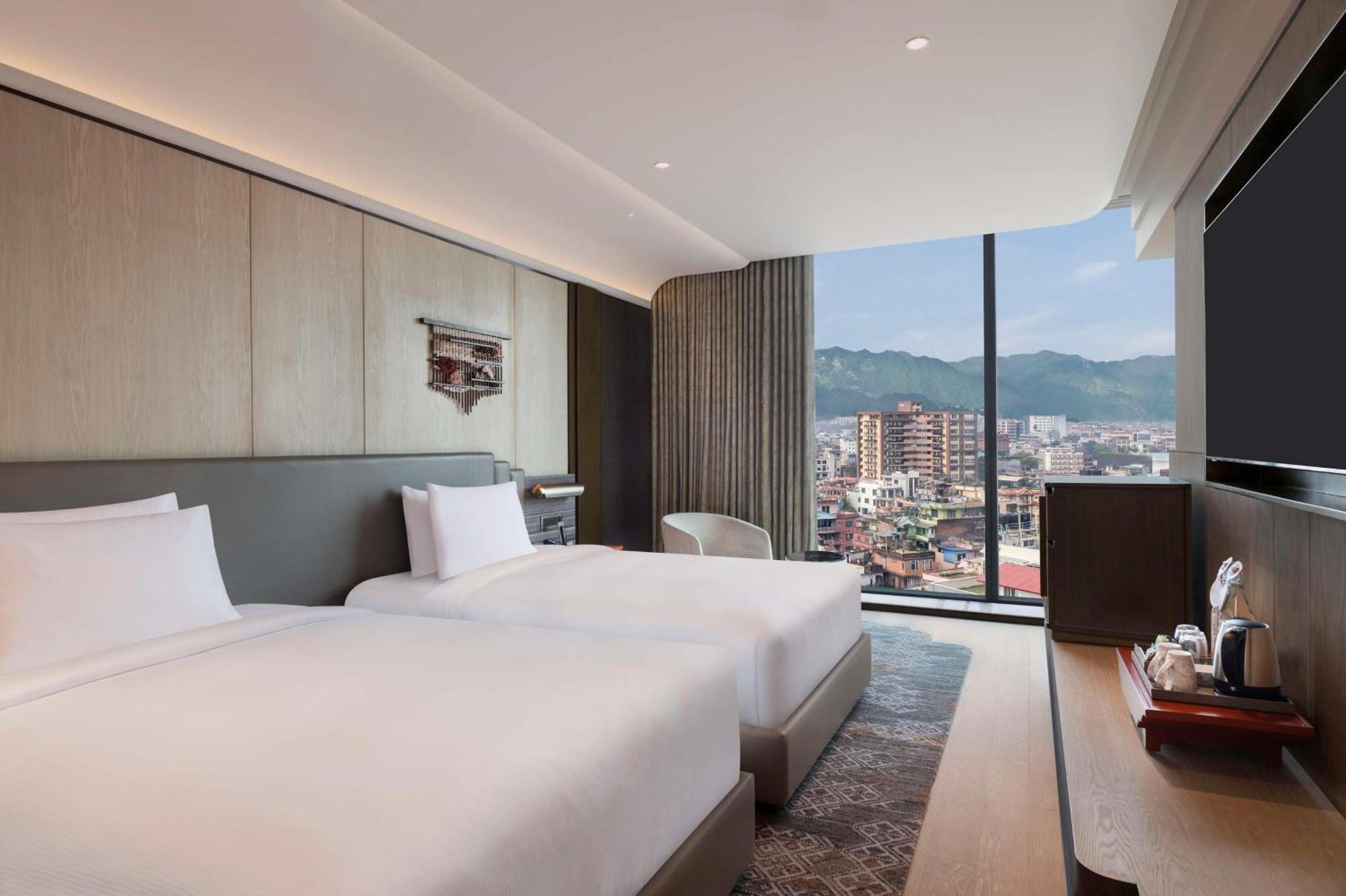 Отель Hilton Катманду Экстерьер фото