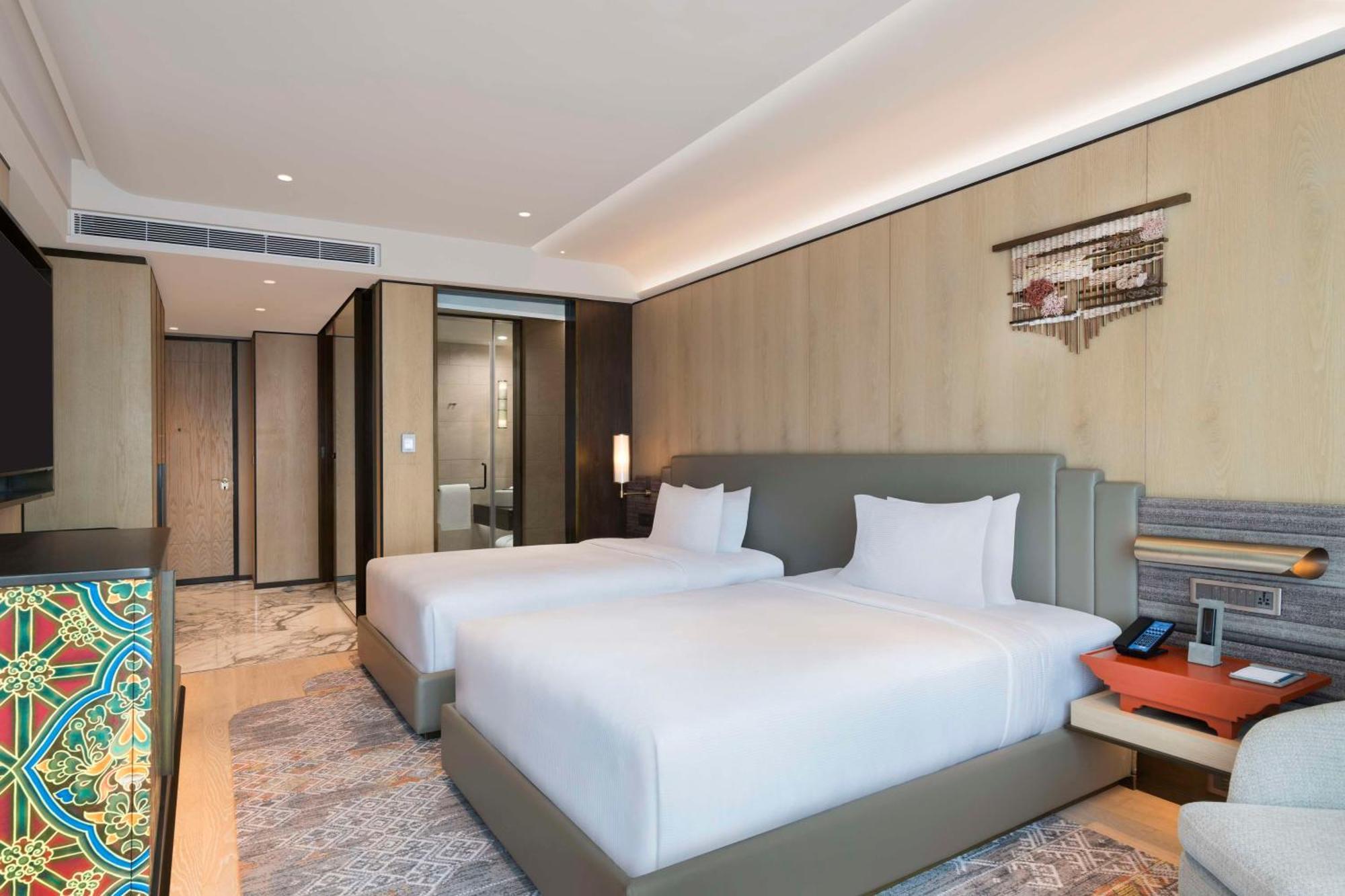Отель Hilton Катманду Экстерьер фото