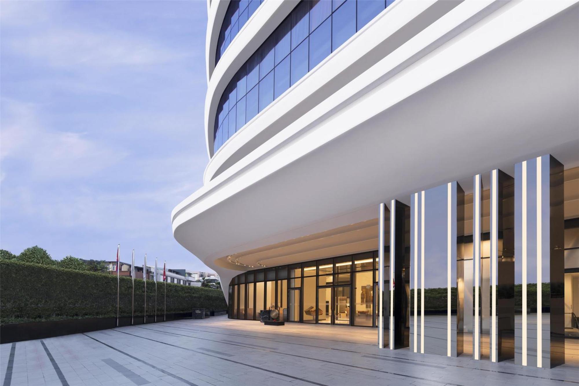 Отель Hilton Катманду Экстерьер фото